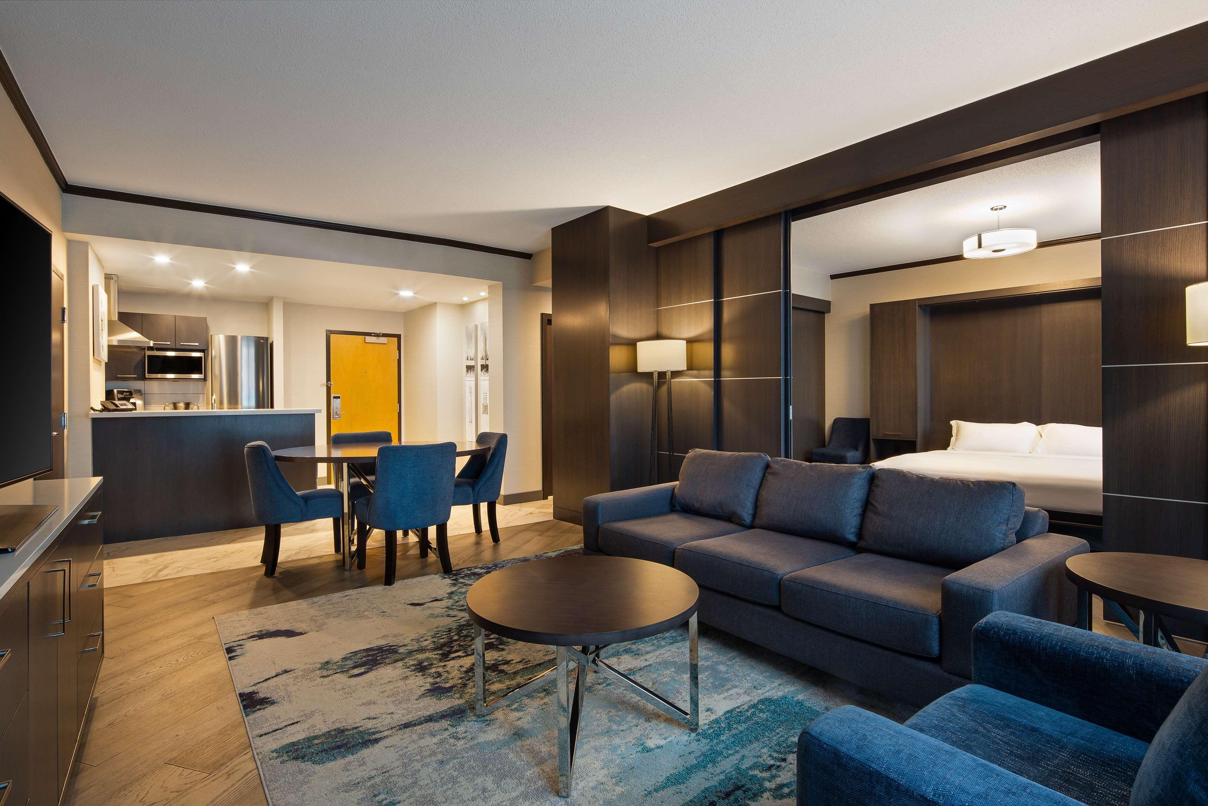 Hilton Vancouver Metrotown Burnaby Exterior foto
