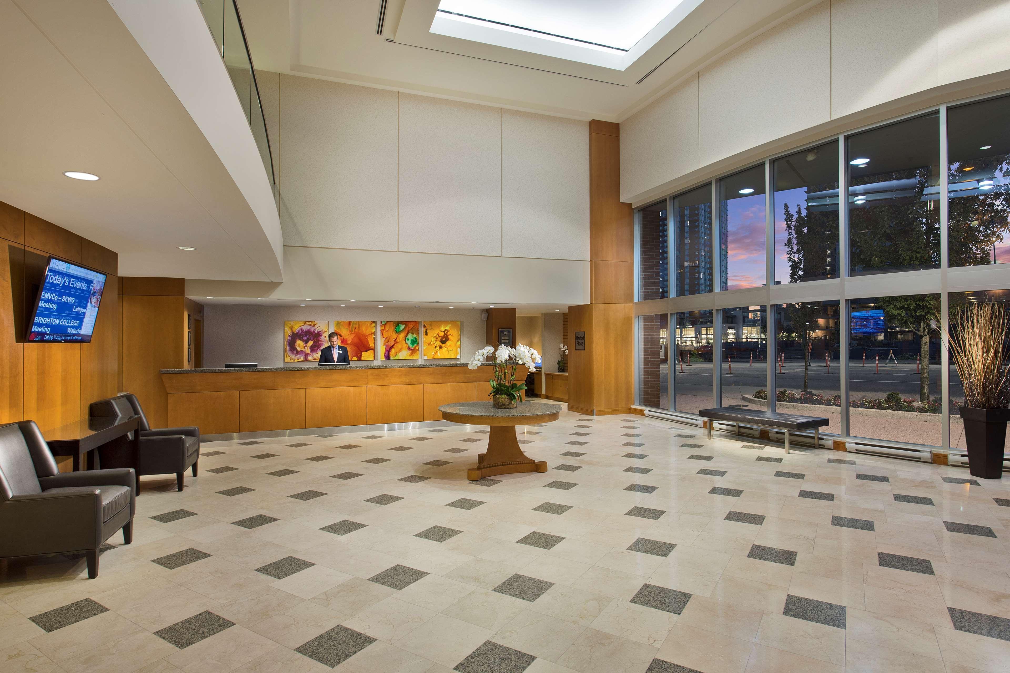 Hilton Vancouver Metrotown Burnaby Exterior foto