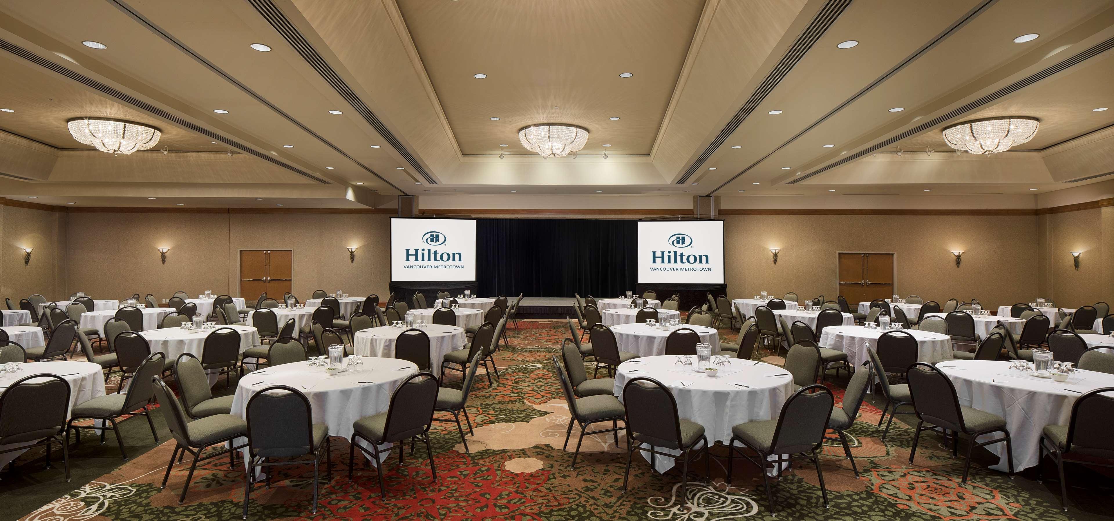 Hilton Vancouver Metrotown Burnaby Exterior foto