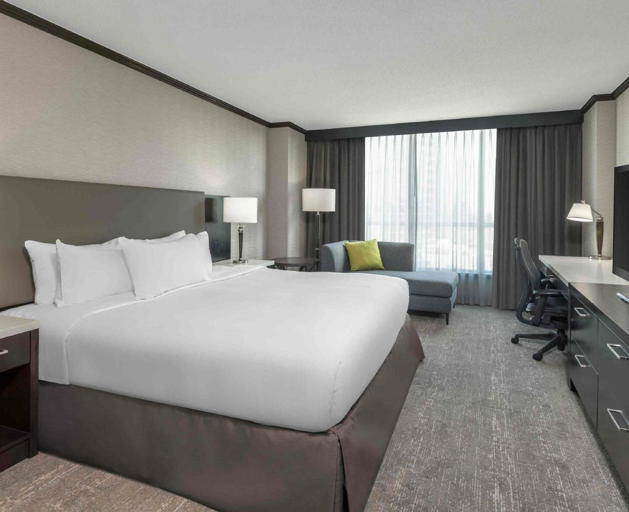 Hilton Vancouver Metrotown Burnaby Exterior foto