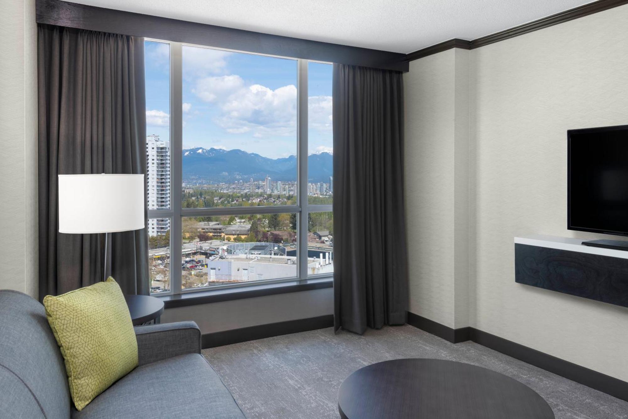 Hilton Vancouver Metrotown Burnaby Exterior foto