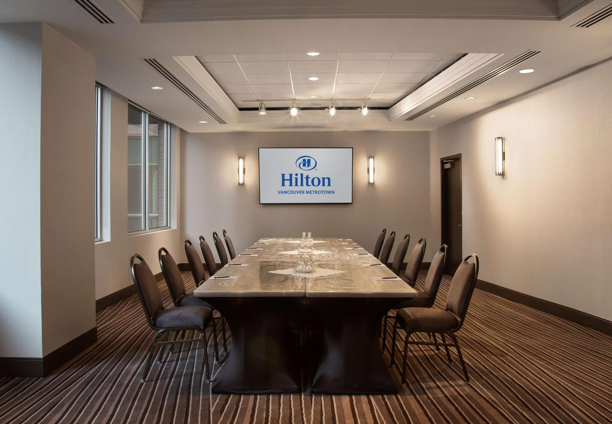 Hilton Vancouver Metrotown Burnaby Exterior foto